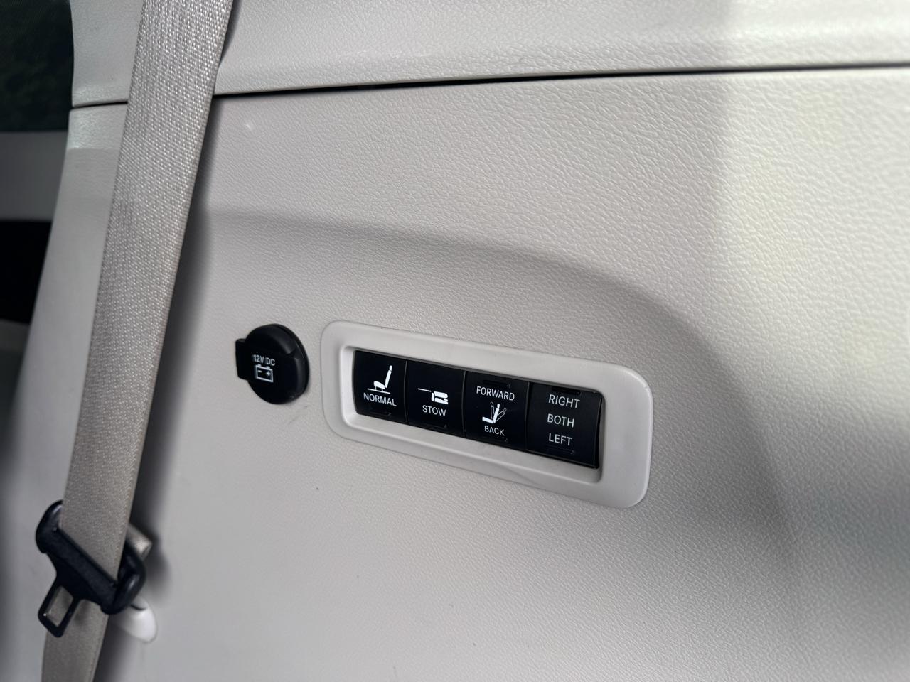 Chrysler Pacifica Limited FWD 2022