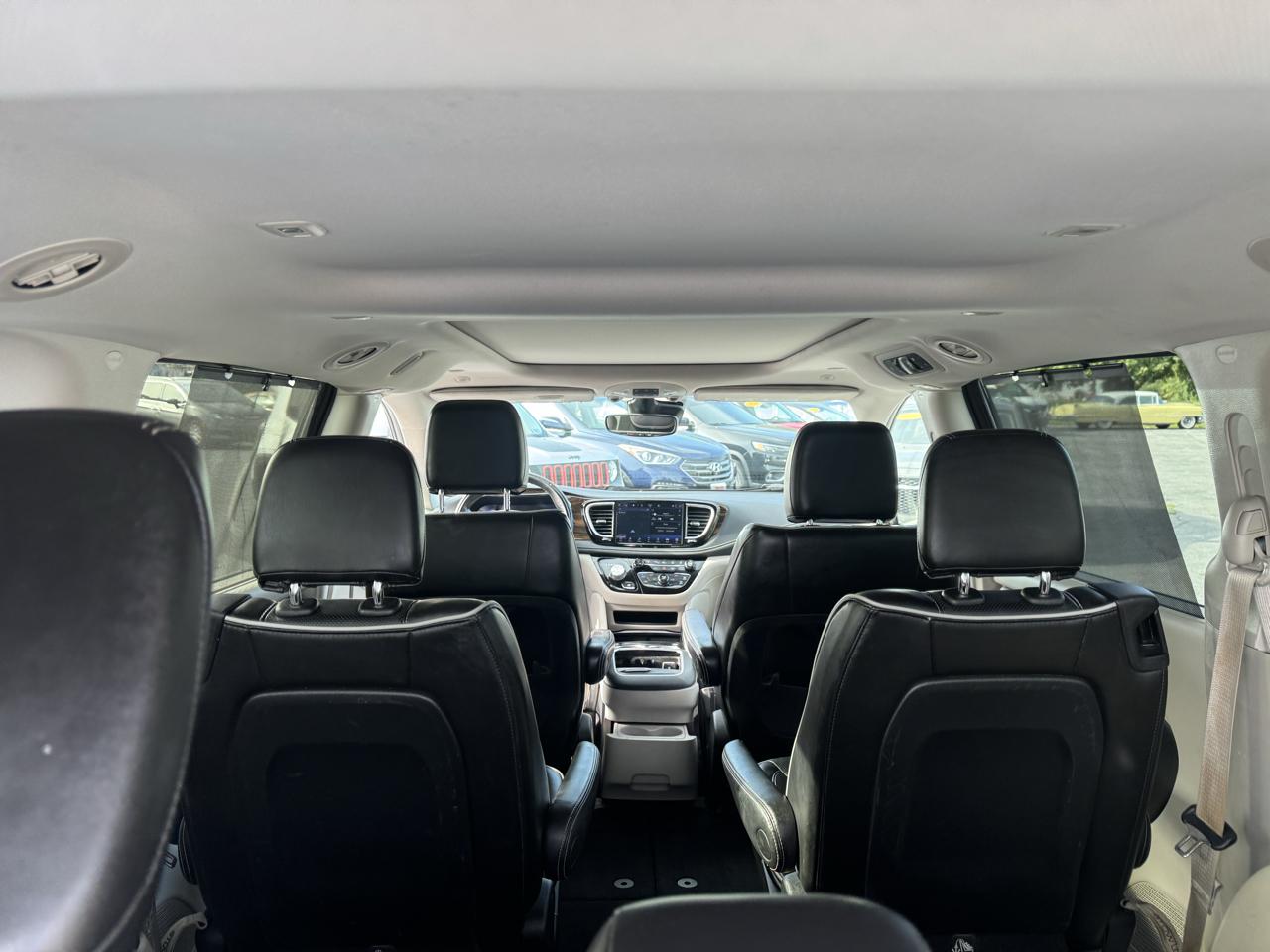 Chrysler Pacifica Limited FWD 2022