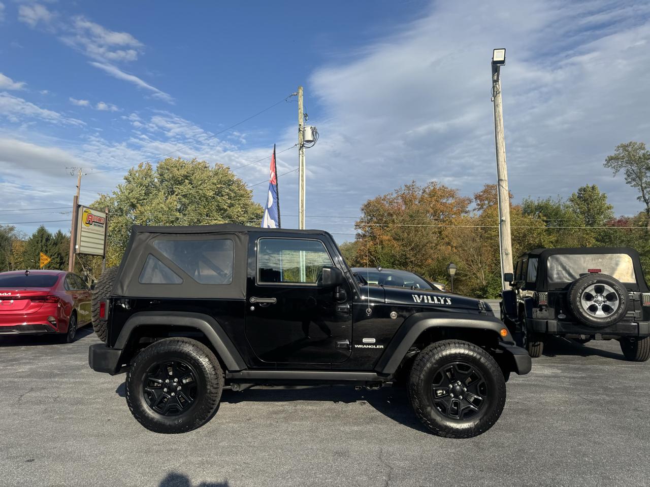 Jeep Wrangler 4WD 2dr Willys Wheeler 2016