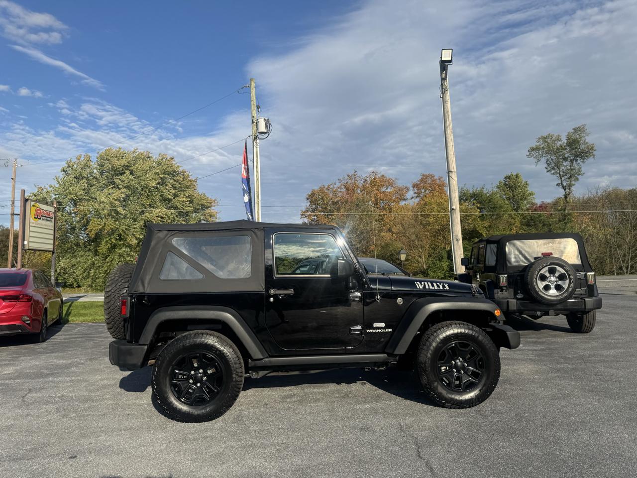 Jeep Wrangler 4WD 2dr Willys Wheeler 2016