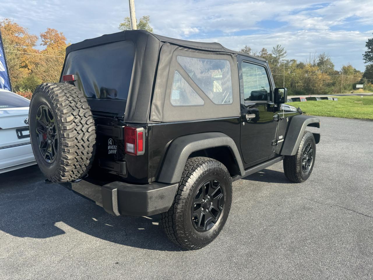 Jeep Wrangler 4WD 2dr Willys Wheeler 2016