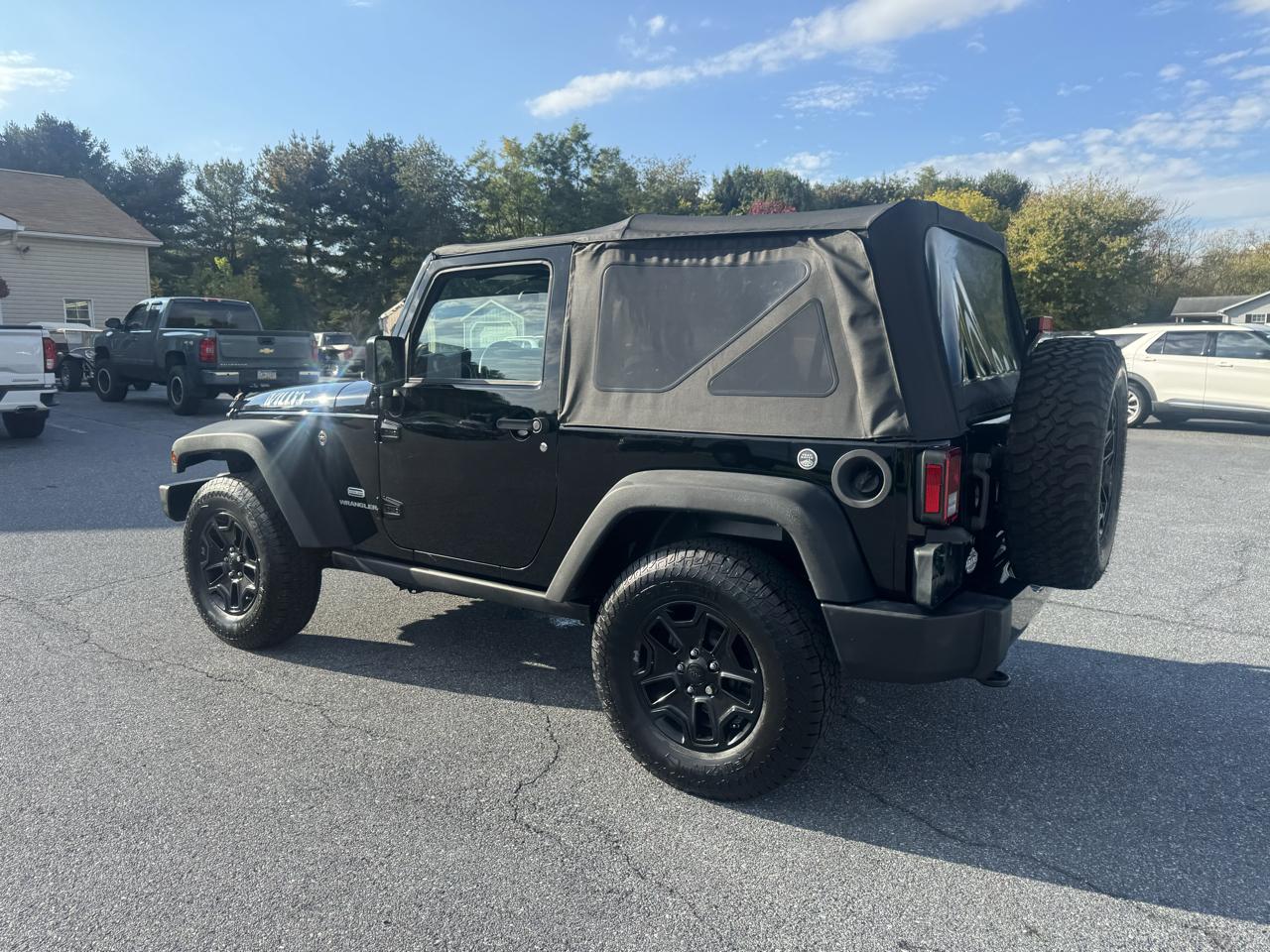 Jeep Wrangler 4WD 2dr Willys Wheeler 2016