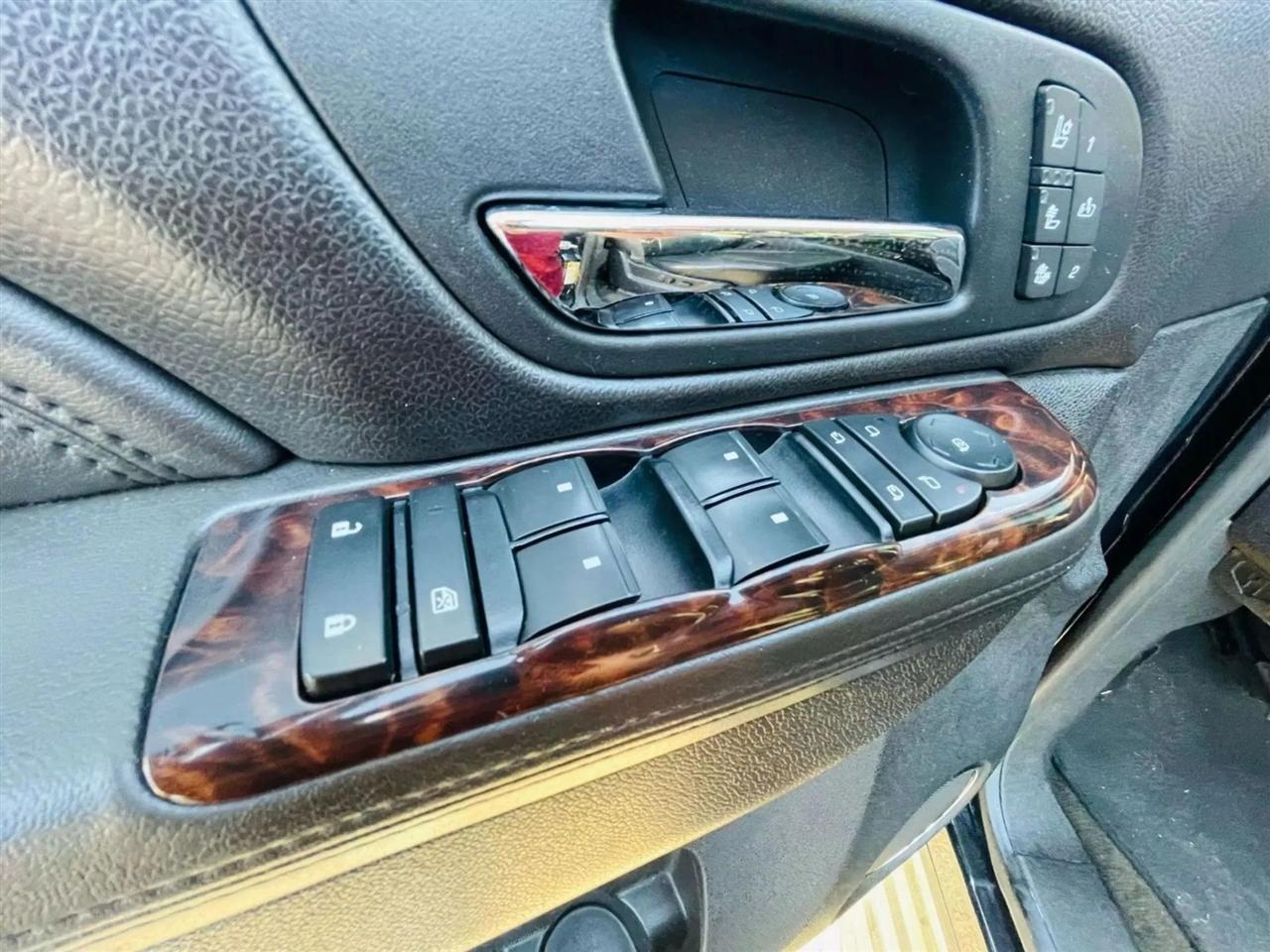 GMC Yukon Denali 4WD 2012