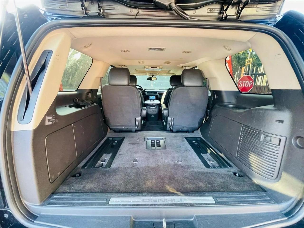 GMC Yukon Denali 4WD 2012
