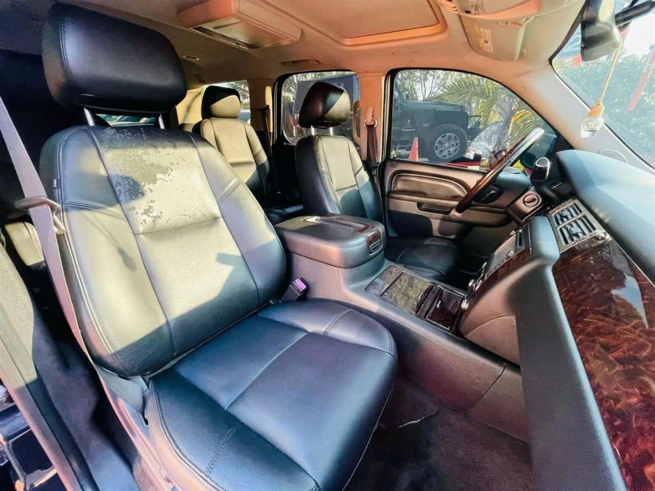 GMC Yukon Denali 4WD 2012