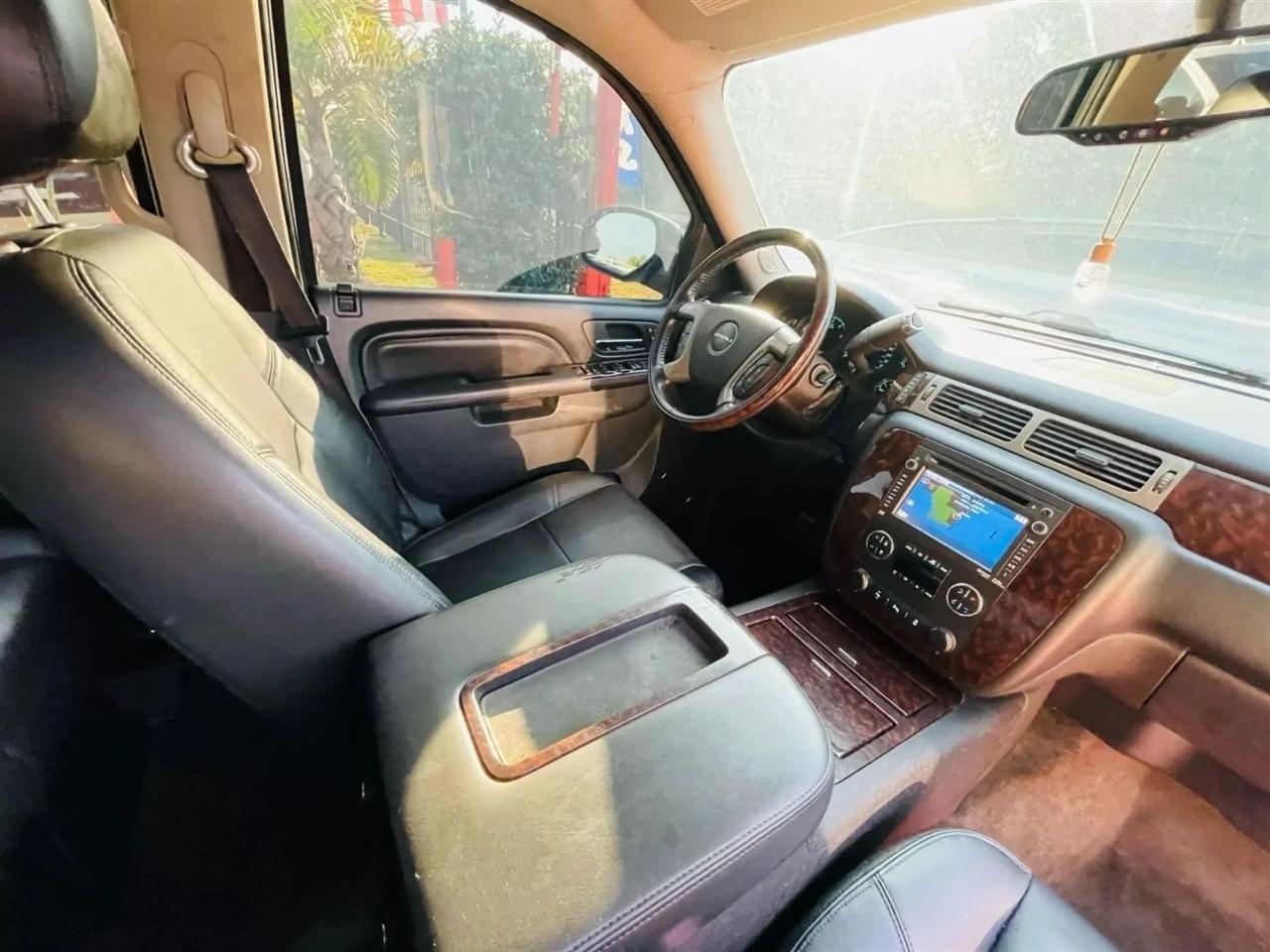 GMC Yukon Denali 4WD 2012