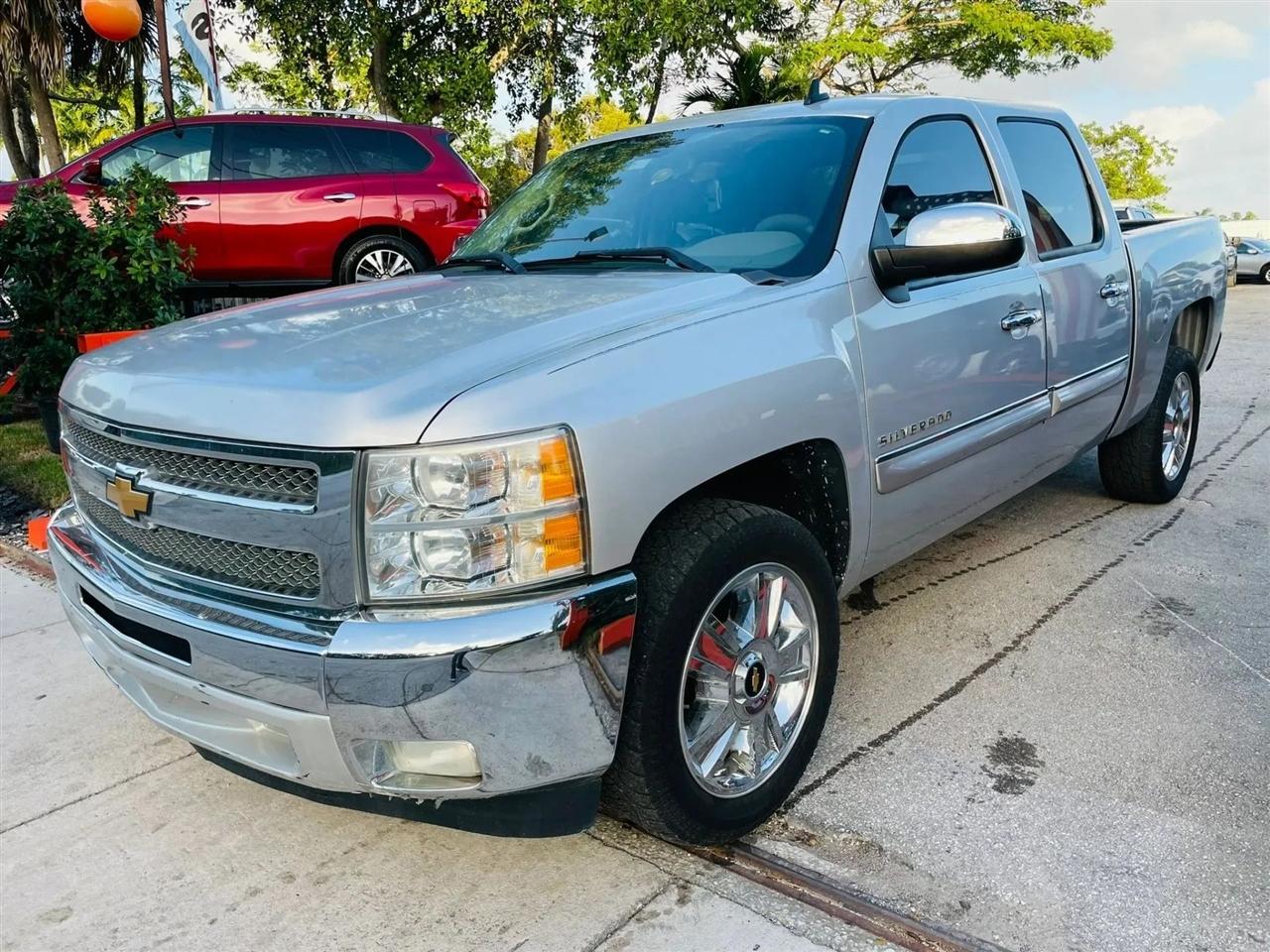 Chevrolet Silverado 1500 LT Crew Cab 2WD 2013