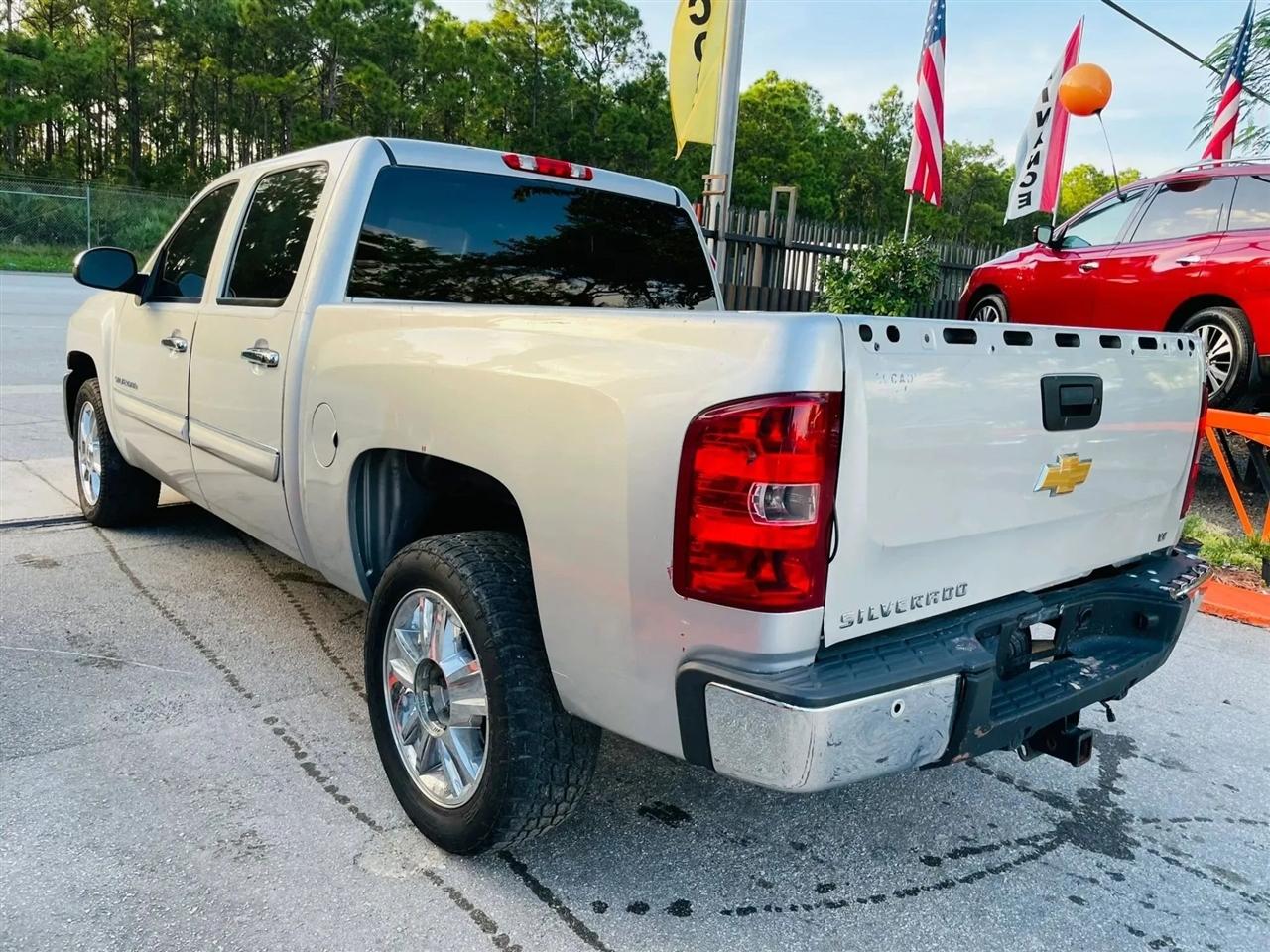 Chevrolet Silverado 1500 LT Crew Cab 2WD 2013