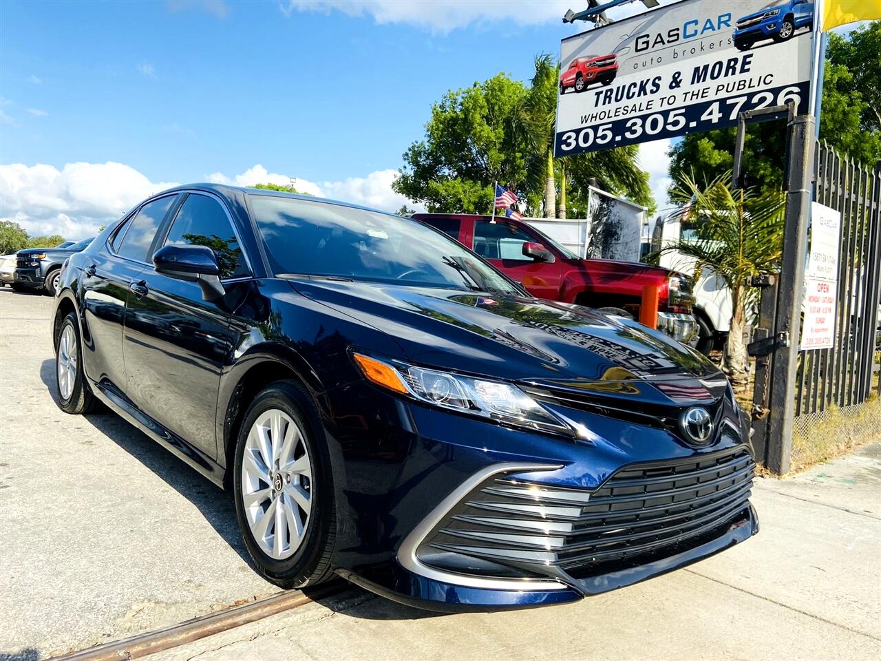 Toyota Camry LE AWD 2021