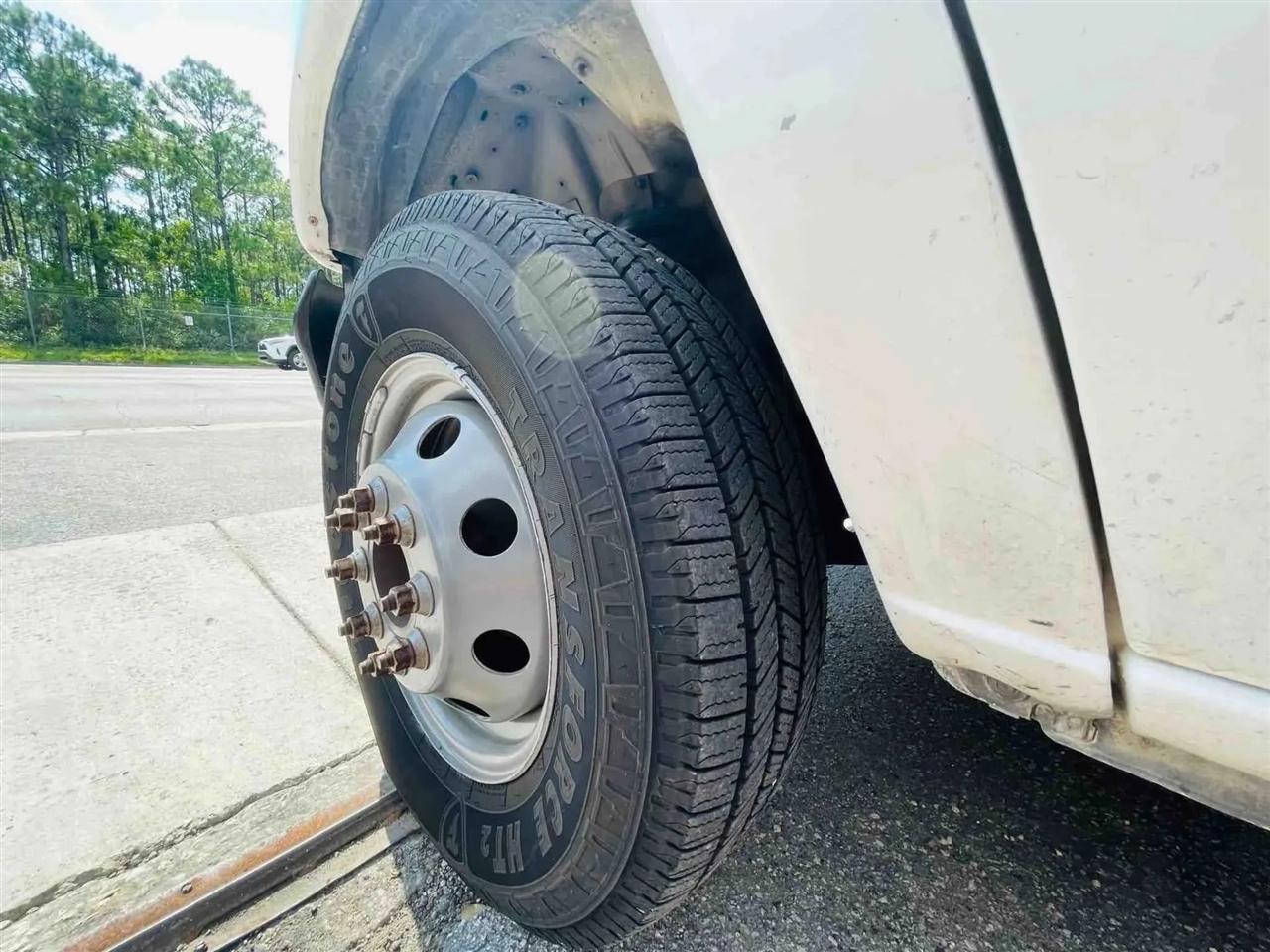 Ford Econoline E-450 2000