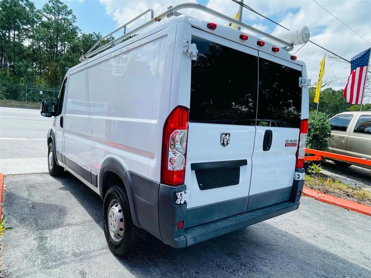 RAM Promaster 1500 Low Roof Tradesman 136-in. WB 2017