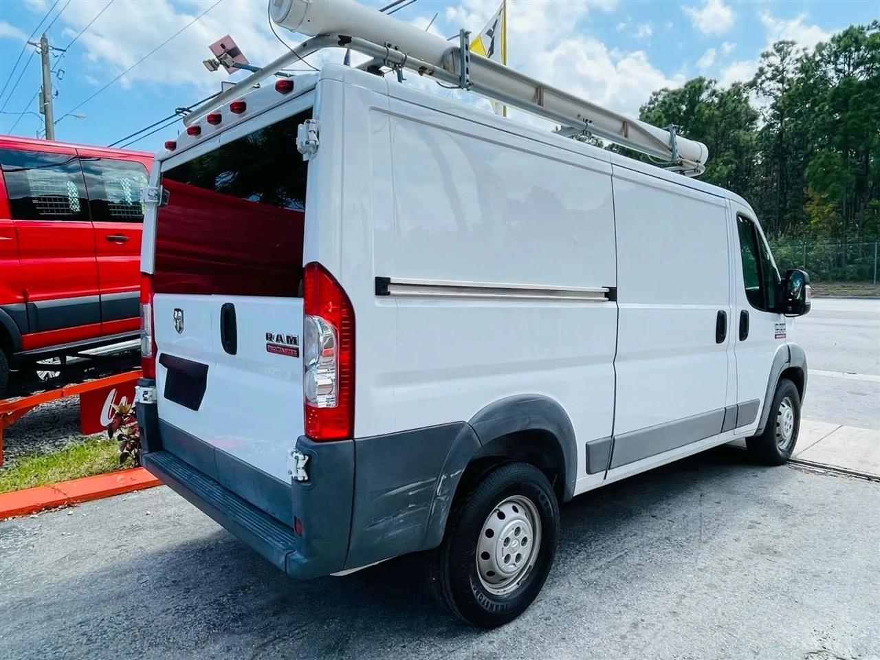 RAM Promaster 1500 Low Roof Tradesman 136-in. WB 2017