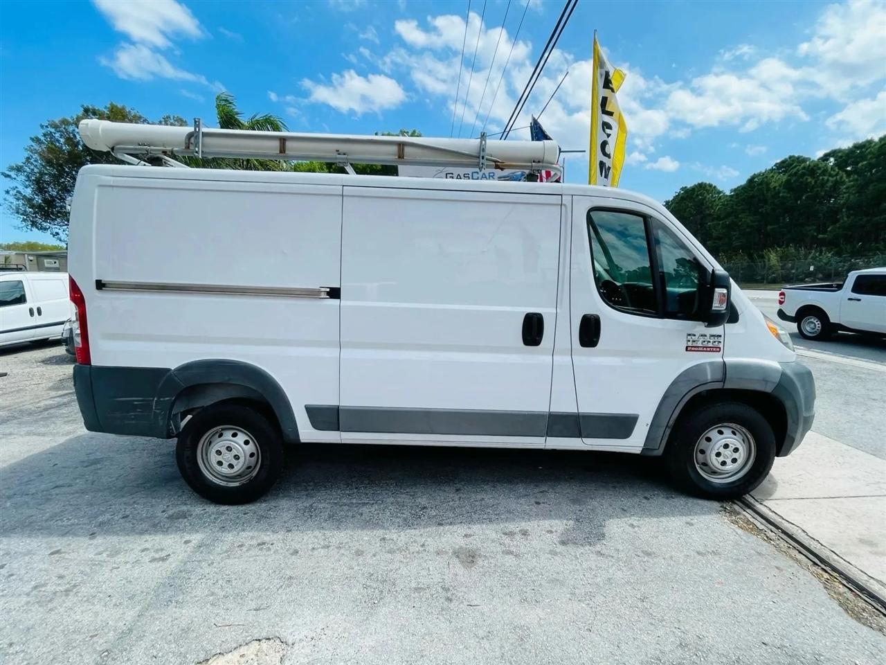 RAM Promaster 1500 Low Roof Tradesman 136-in. WB 2017