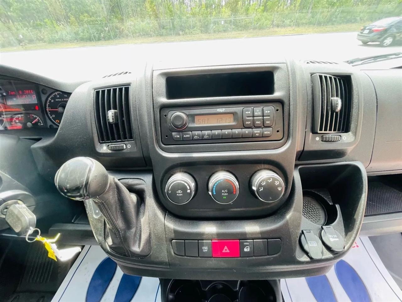 RAM Promaster 1500 Low Roof Tradesman 136-in. WB 2017
