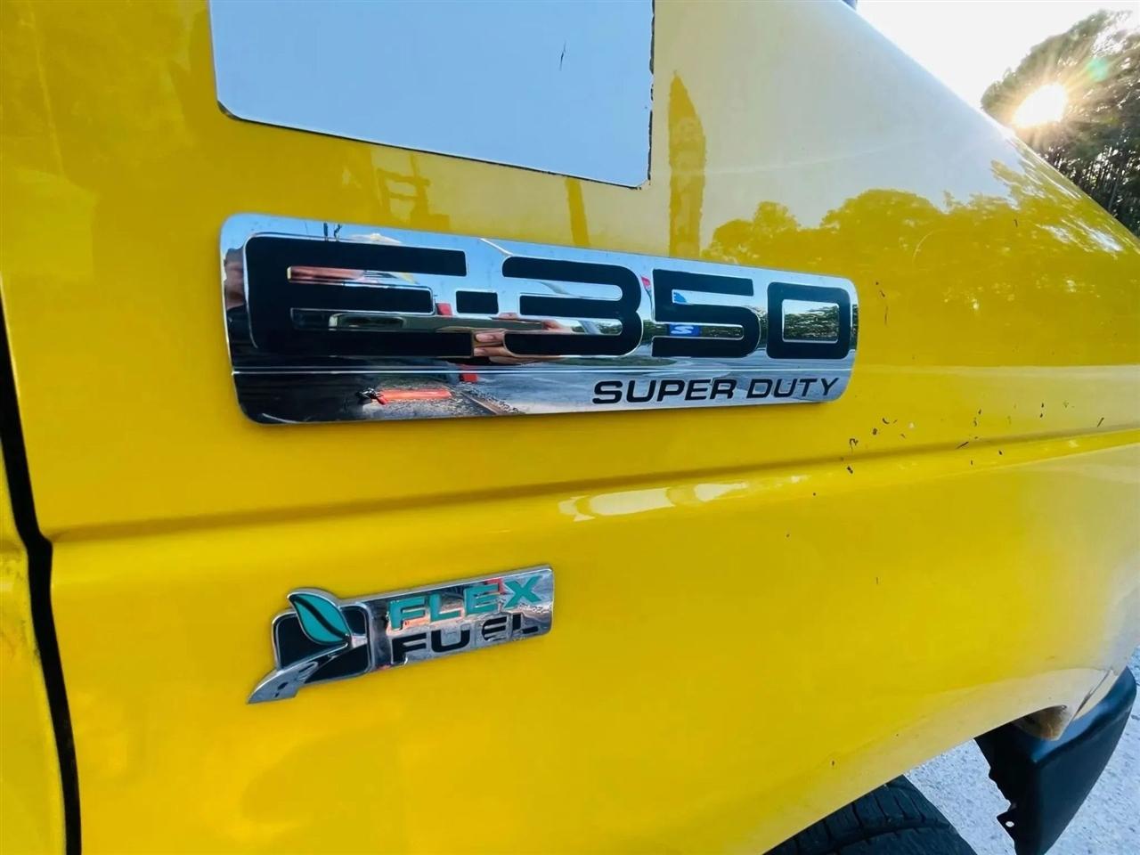 Ford Econoline E-350 Super Duty 2013