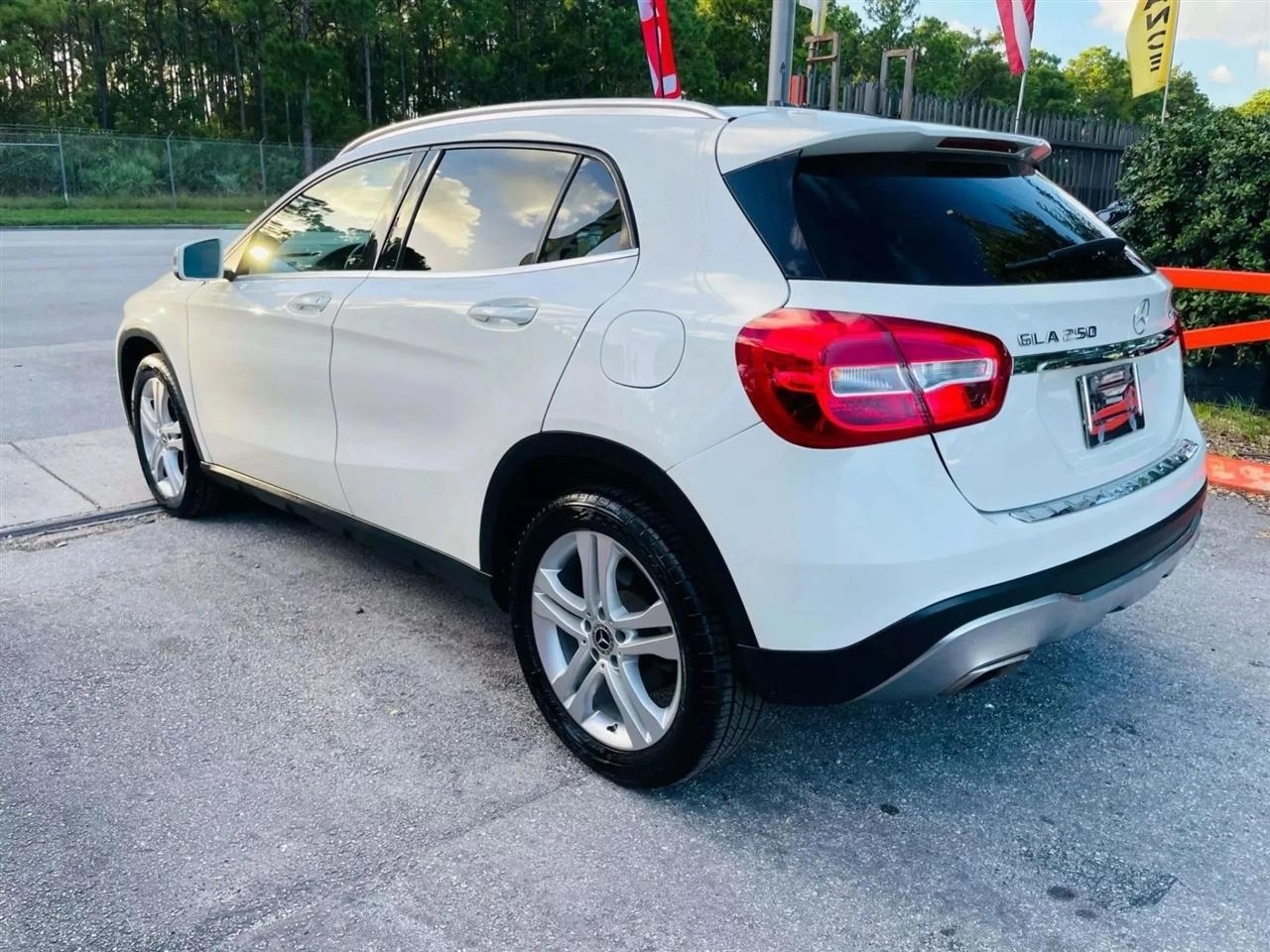 Mercedes-Benz GLA-Class GLA250 4MATIC 2018
