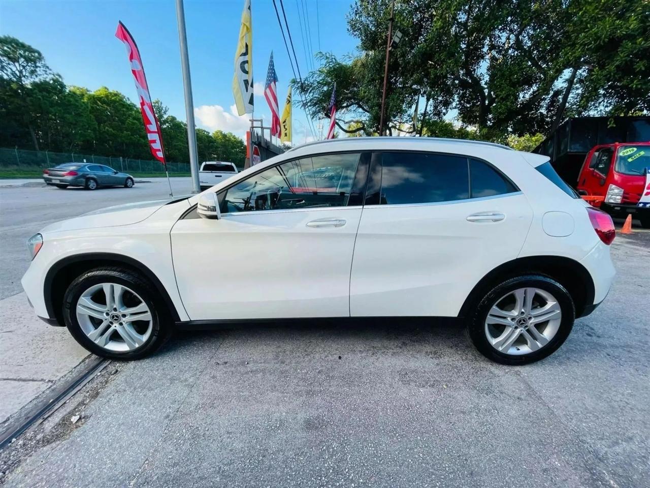 Mercedes-Benz GLA-Class GLA250 4MATIC 2018