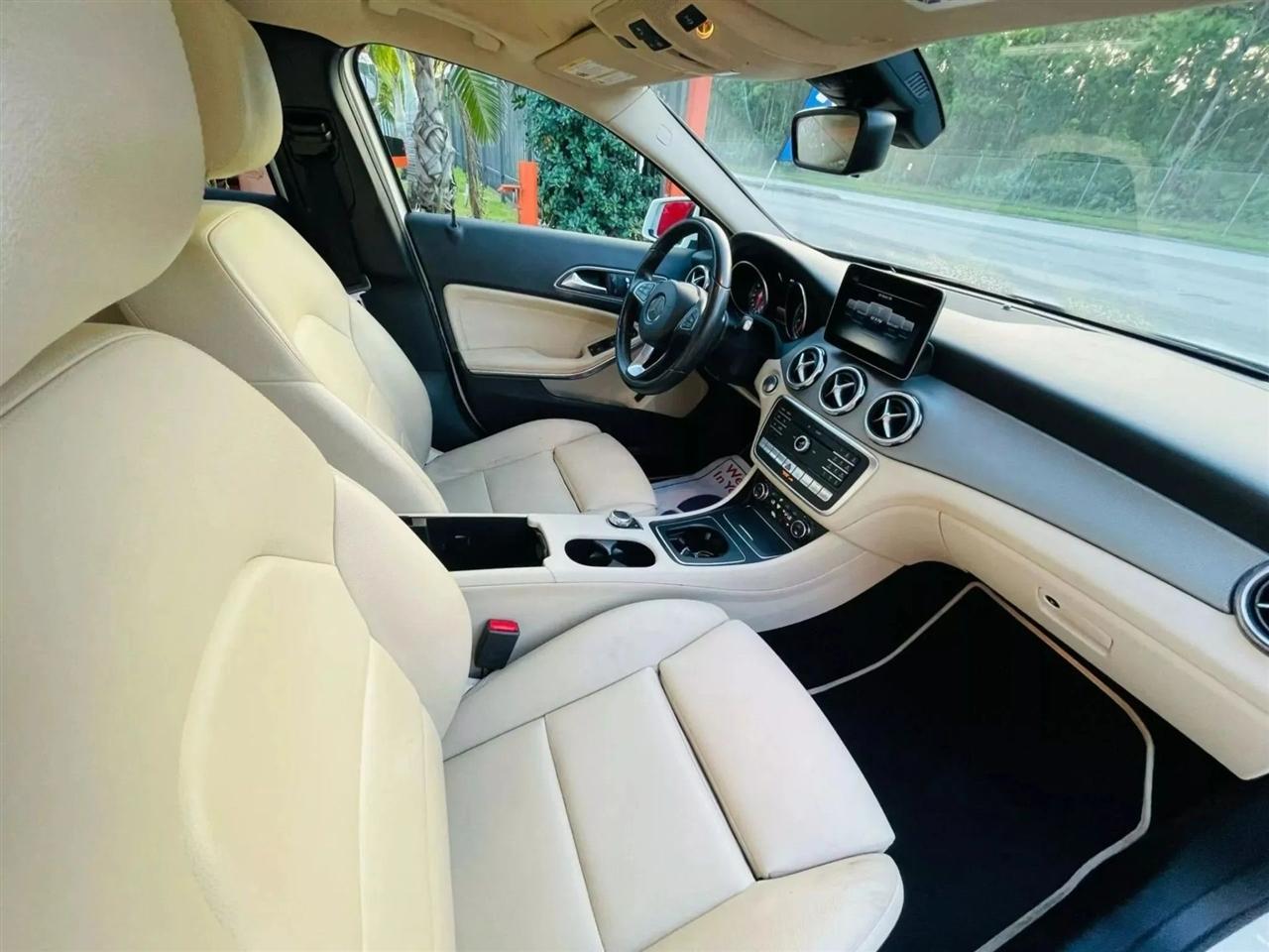 Mercedes-Benz GLA-Class GLA250 4MATIC 2018