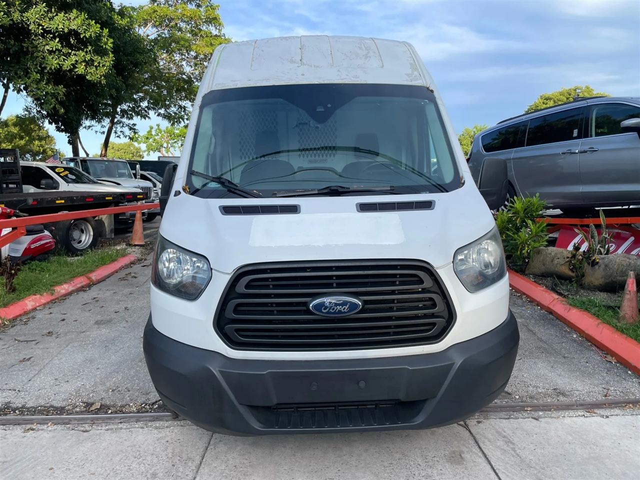 Ford Transit 250 Van High Roof w/Sliding Pass. 148-in. WB 2019 Ford Transit 250 Van High Roof w/Sliding Pass. 148-in. WB 2019