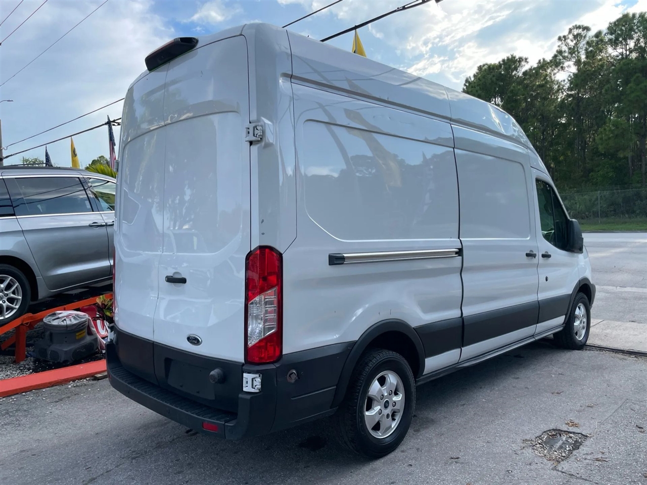 Ford Transit 250 Van High Roof w/Sliding Pass. 148-in. WB 2019 Ford Transit 250 Van High Roof w/Sliding Pass. 148-in. WB 2019