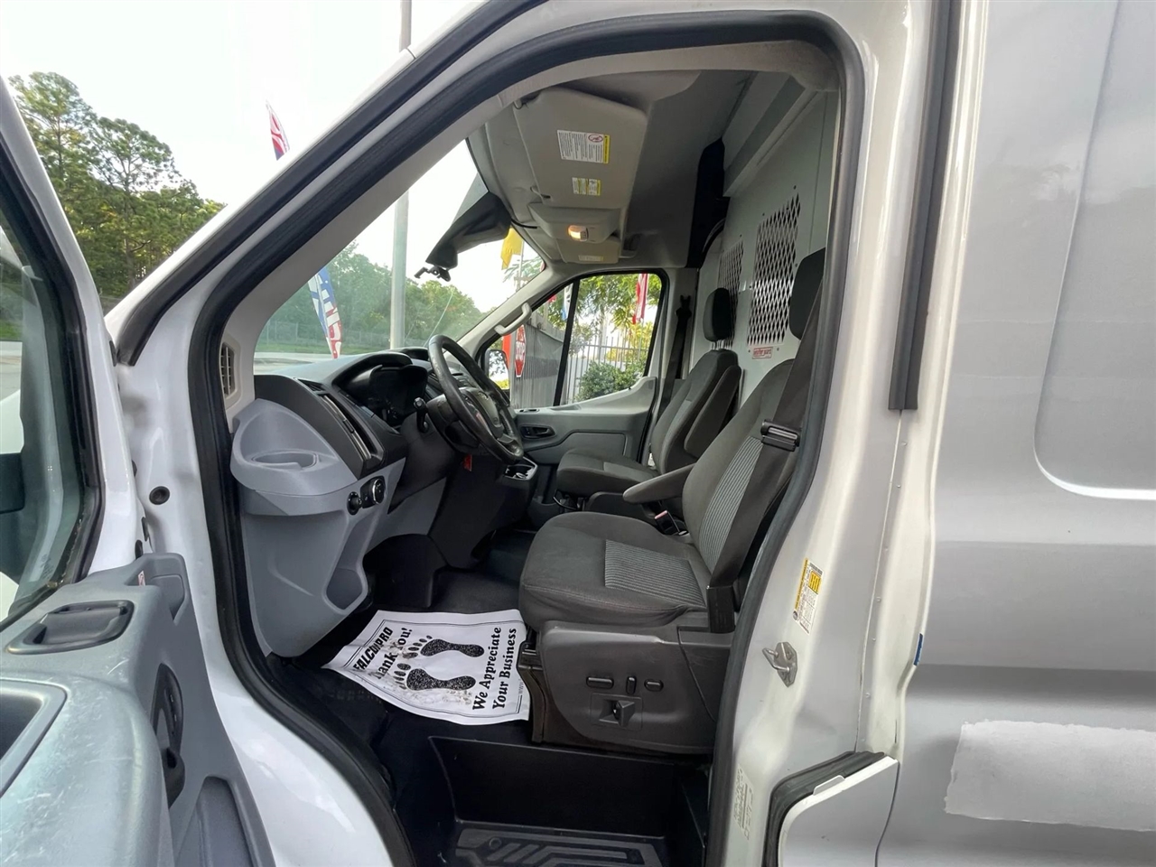 Ford Transit 250 Van High Roof w/Sliding Pass. 148-in. WB 2019 Ford Transit 250 Van High Roof w/Sliding Pass. 148-in. WB 2019