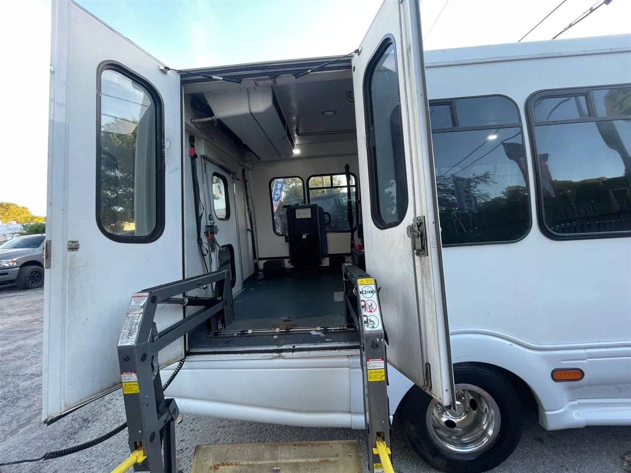 Ford Econoline E450 2014