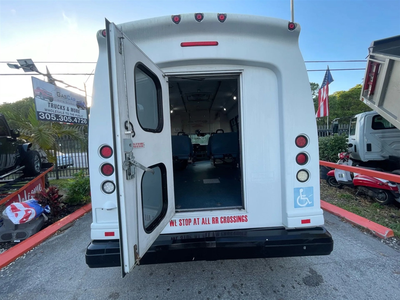 Ford Econoline E450 2014