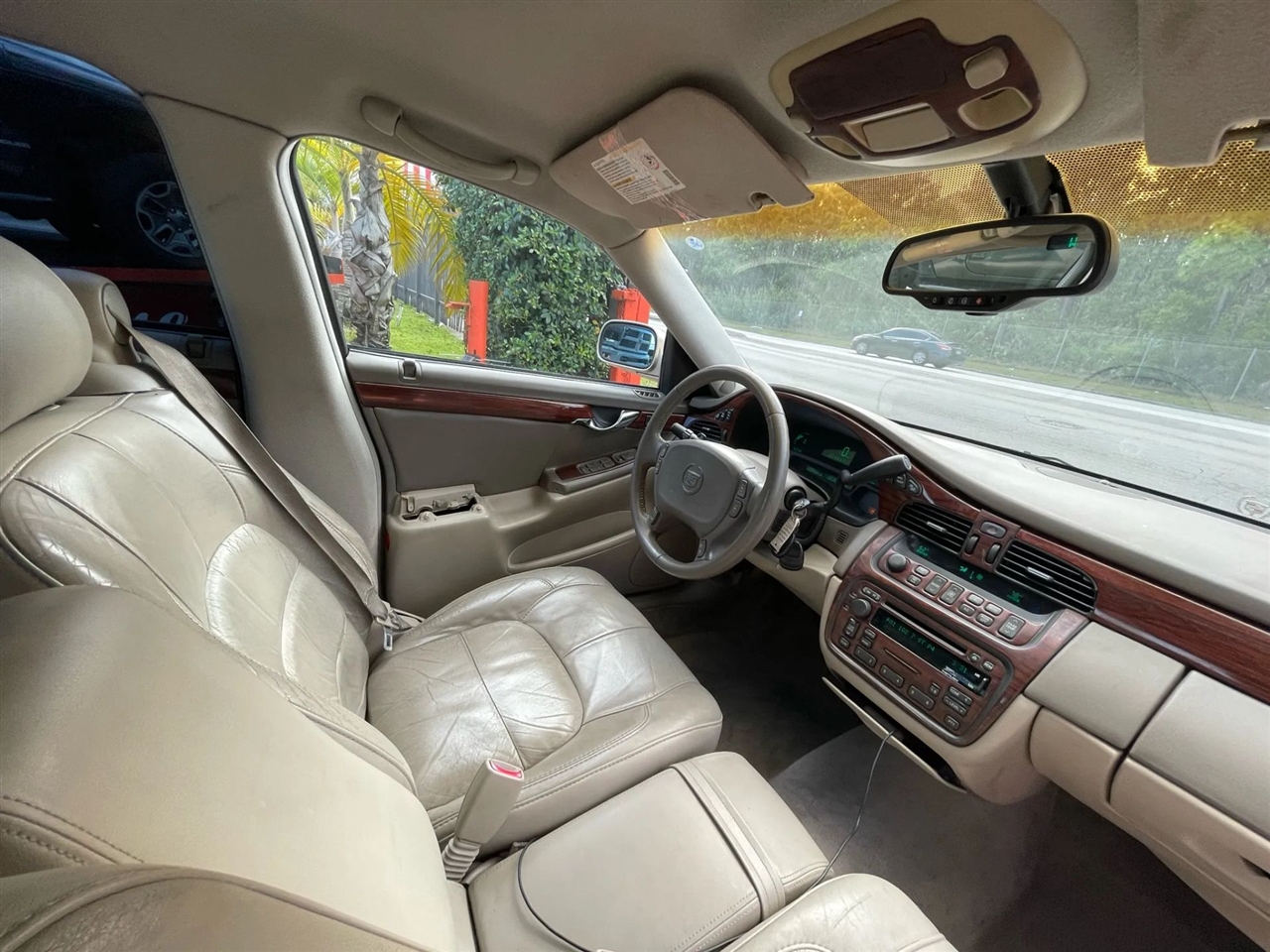 Cadillac DeVille Sedan 2005