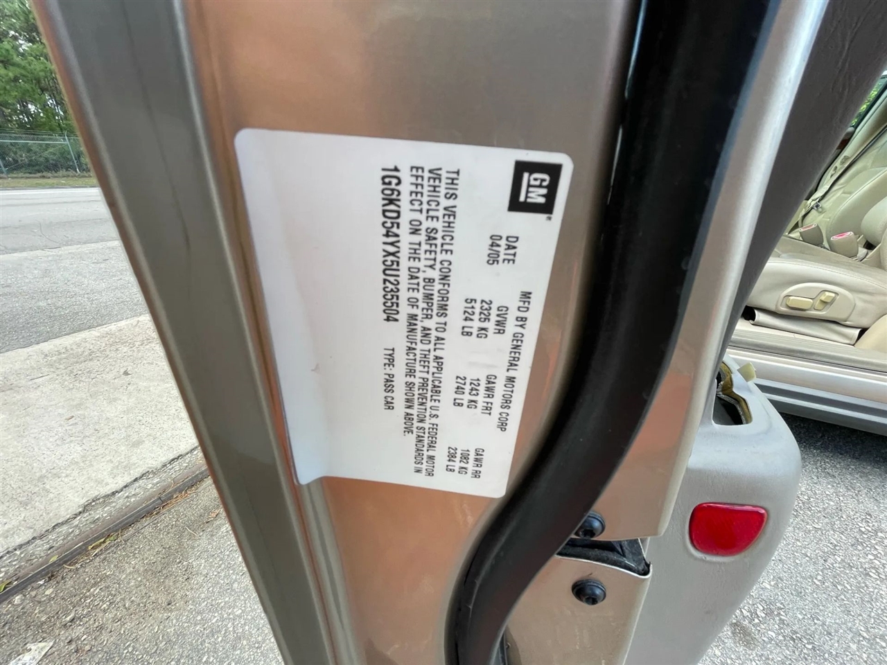 Cadillac DeVille Sedan 2005