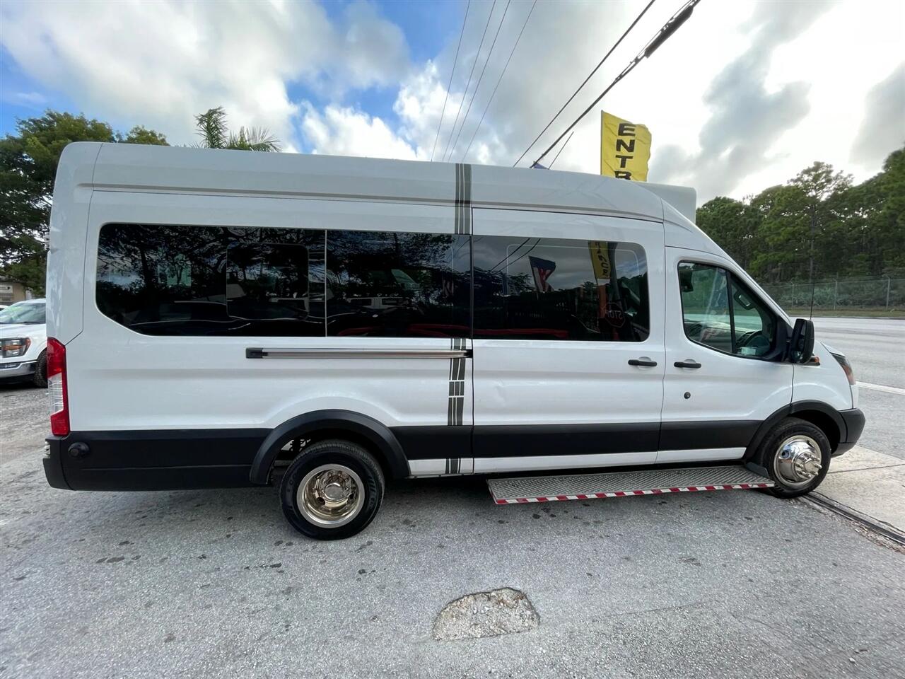 Ford Transit 350 Wagon HD High Roof XLT Dual Slide. 148 WB EL 2019