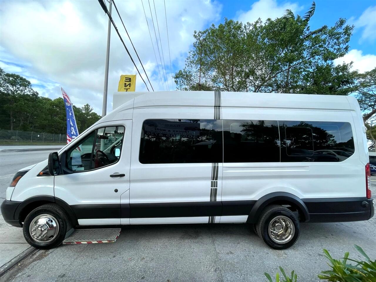 Ford Transit 350 Wagon HD High Roof XLT Dual Slide. 148 WB EL 2019