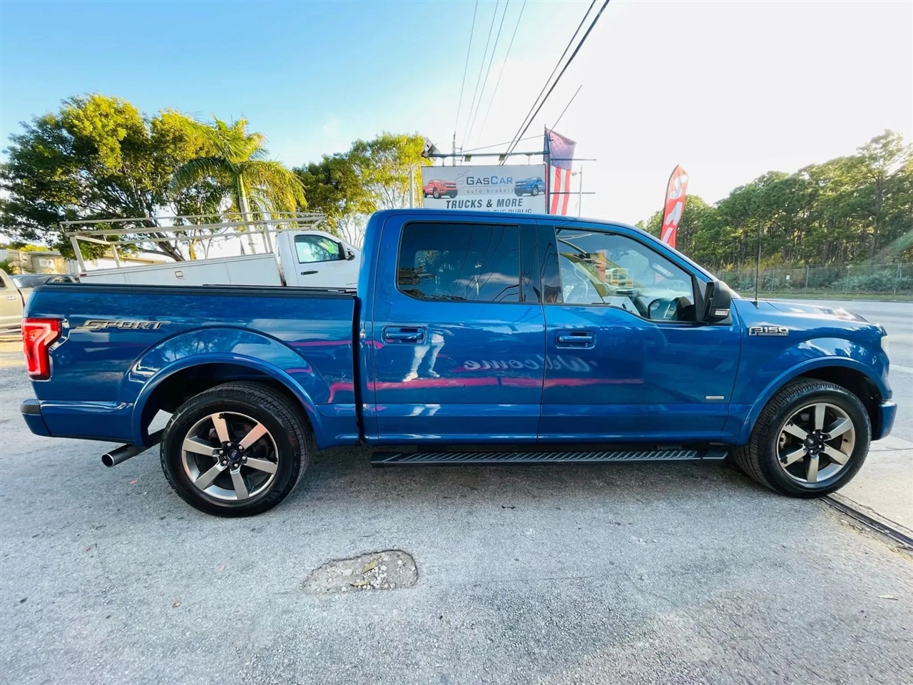 Ford F-150 XLT SuperCrew 5.5-ft. Bed 2WD 2017
