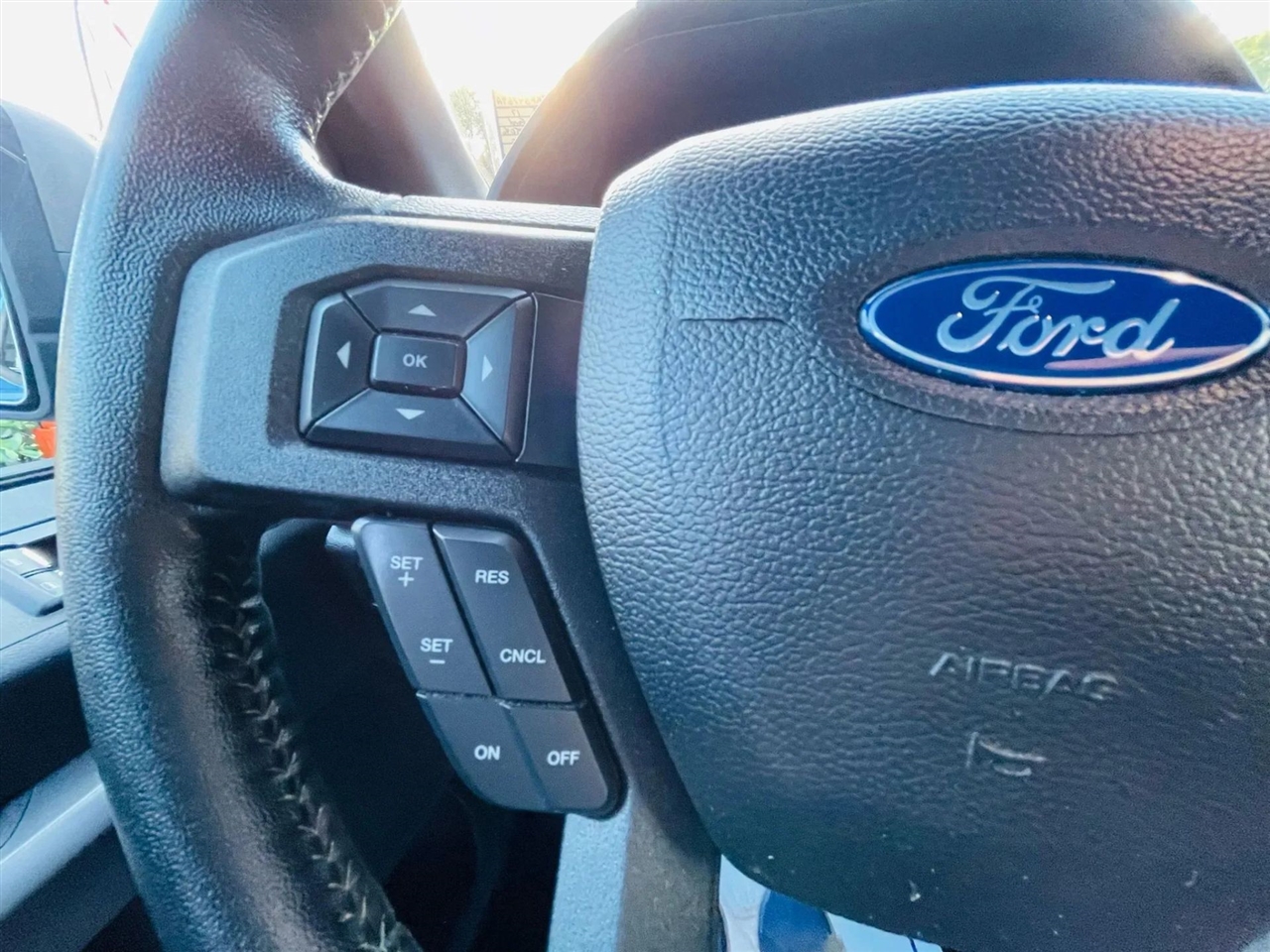 Ford F-150 XLT SuperCrew 5.5-ft. Bed 2WD 2017