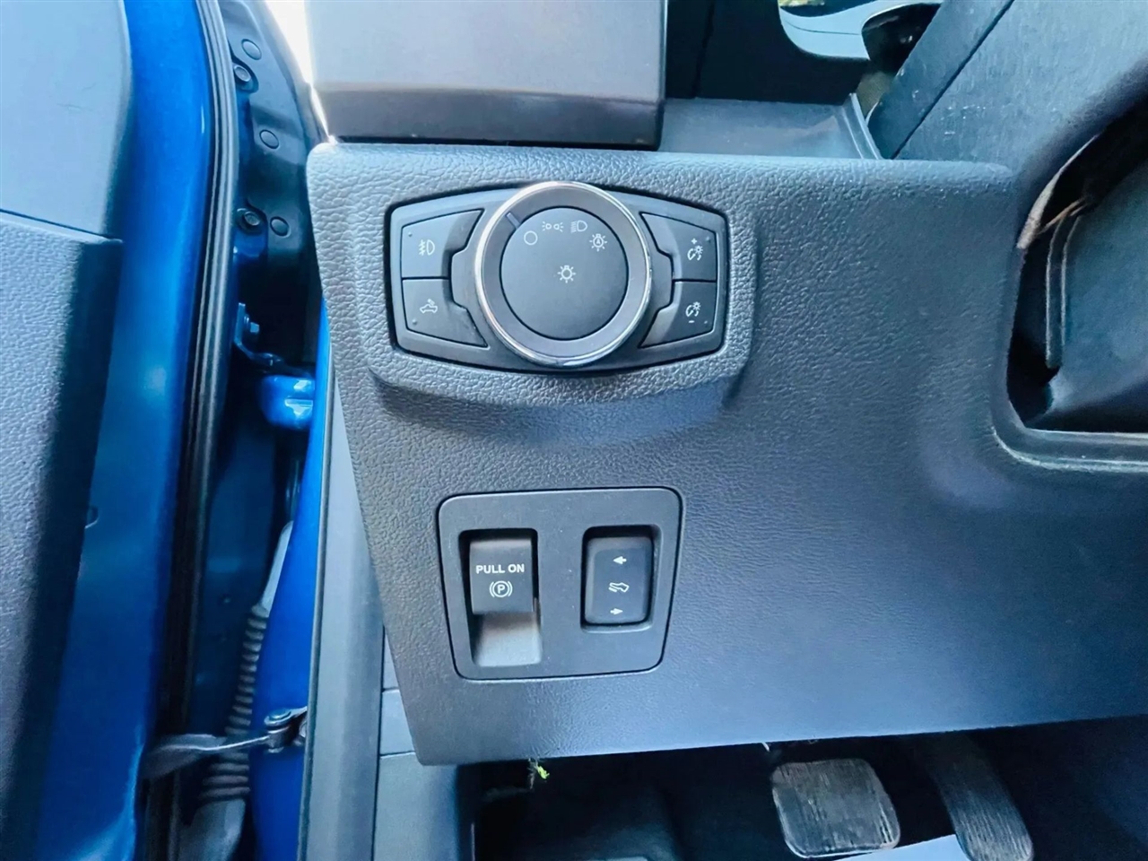 Ford F-150 XLT SuperCrew 5.5-ft. Bed 2WD 2017