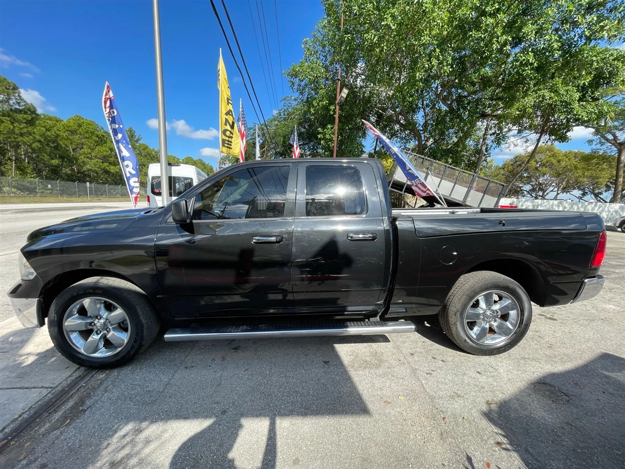 RAM 1500 SLT Quad Cab 2WD 2015