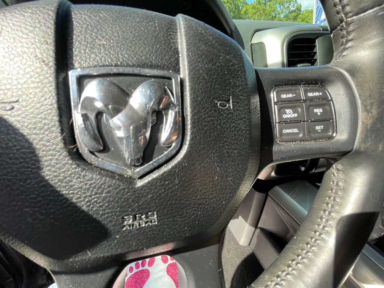 RAM 1500 SLT Quad Cab 2WD 2015