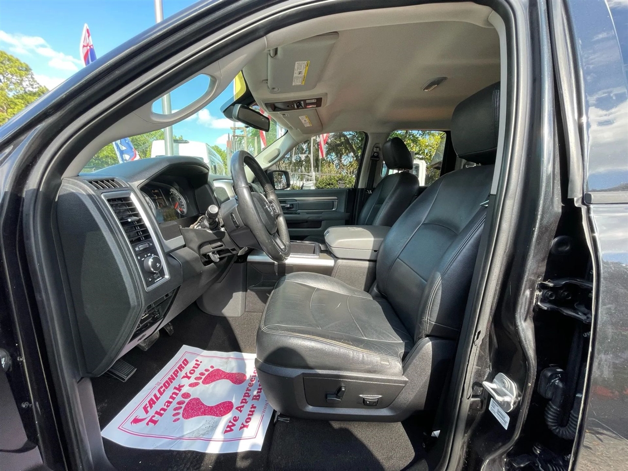 RAM 1500 SLT Quad Cab 2WD 2015