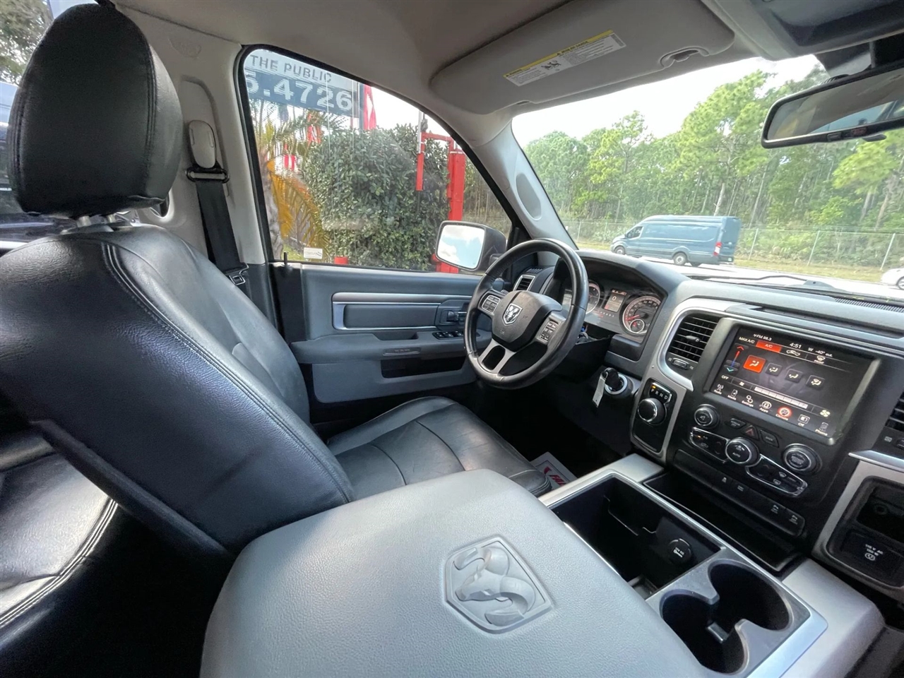 RAM 1500 SLT Quad Cab 2WD 2015