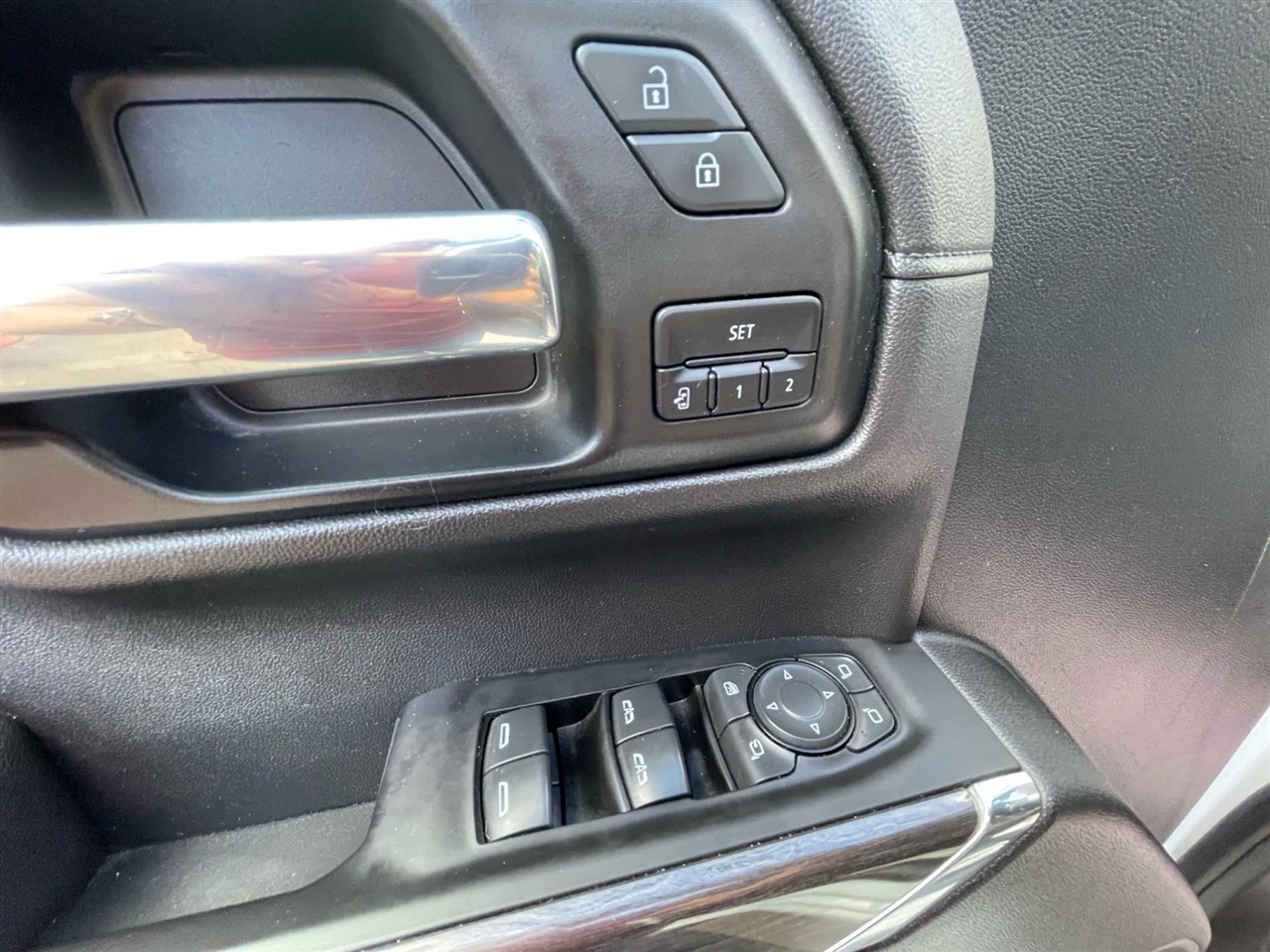 Chevrolet Silverado 1500 LTZ Crew Cab 4WD 2021