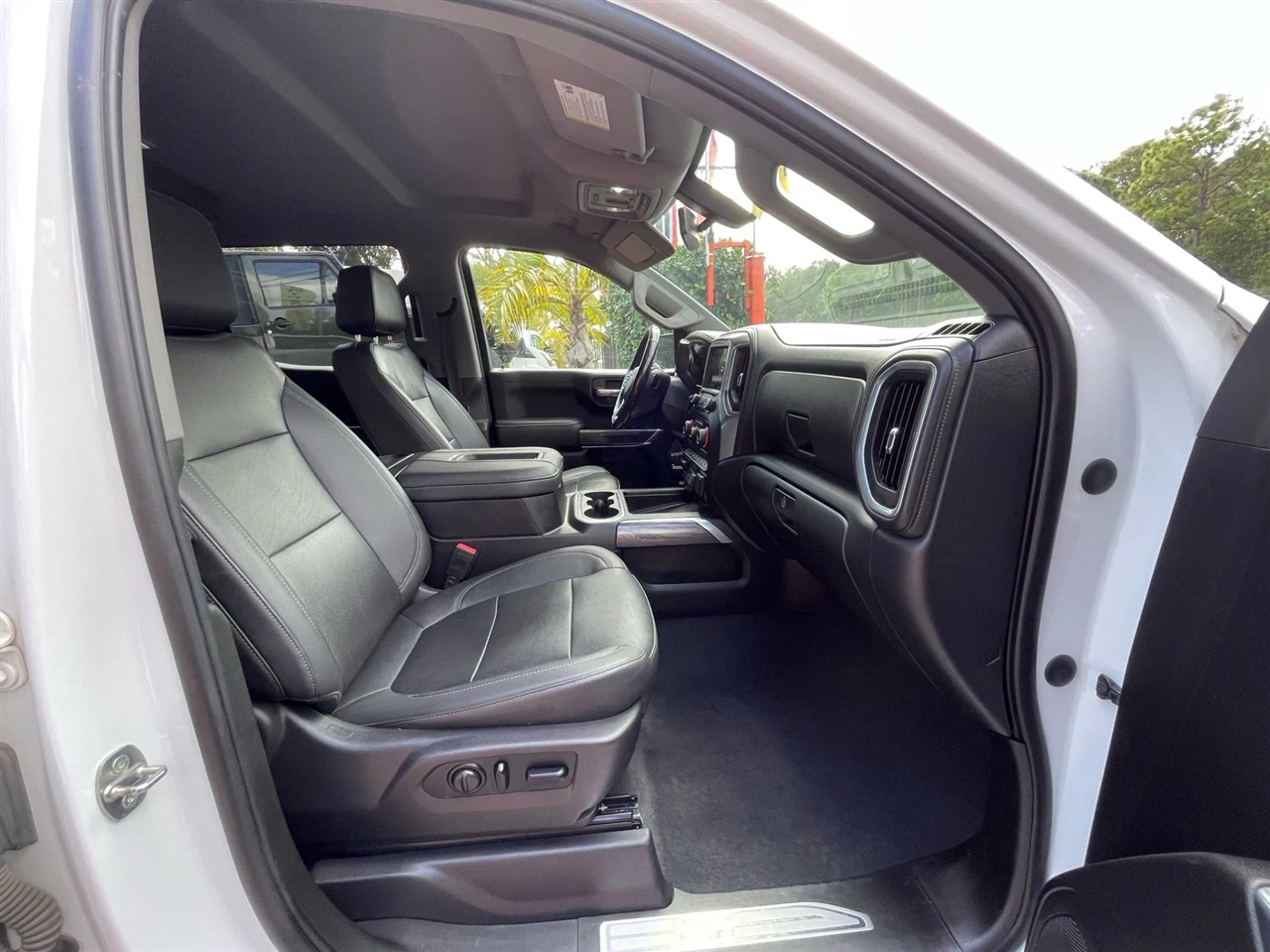 Chevrolet Silverado 1500 LTZ Crew Cab 4WD 2021