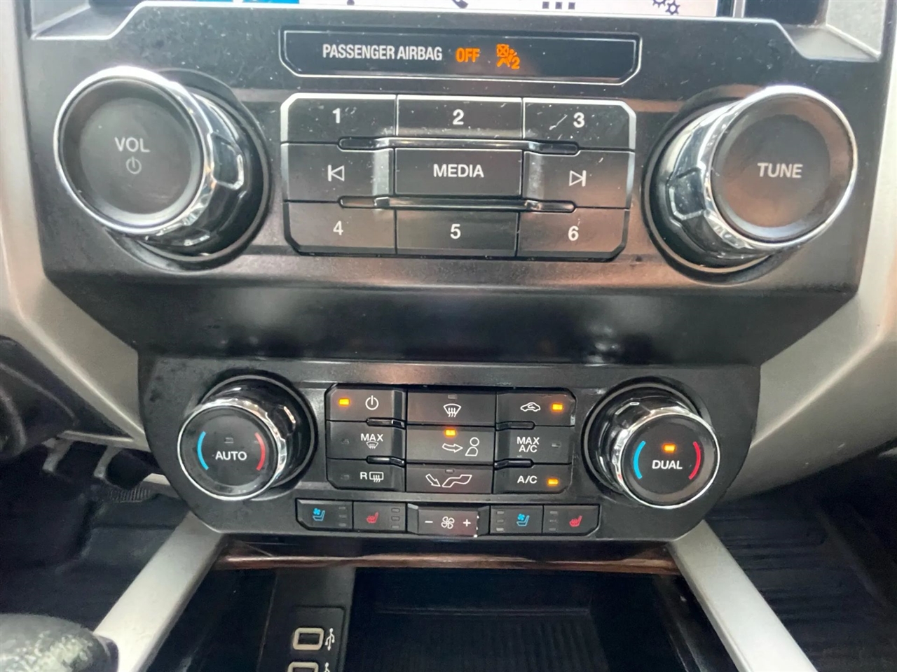 Ford F-150 Lariat SuperCrew 5.5-ft. Bed 4WD 2019