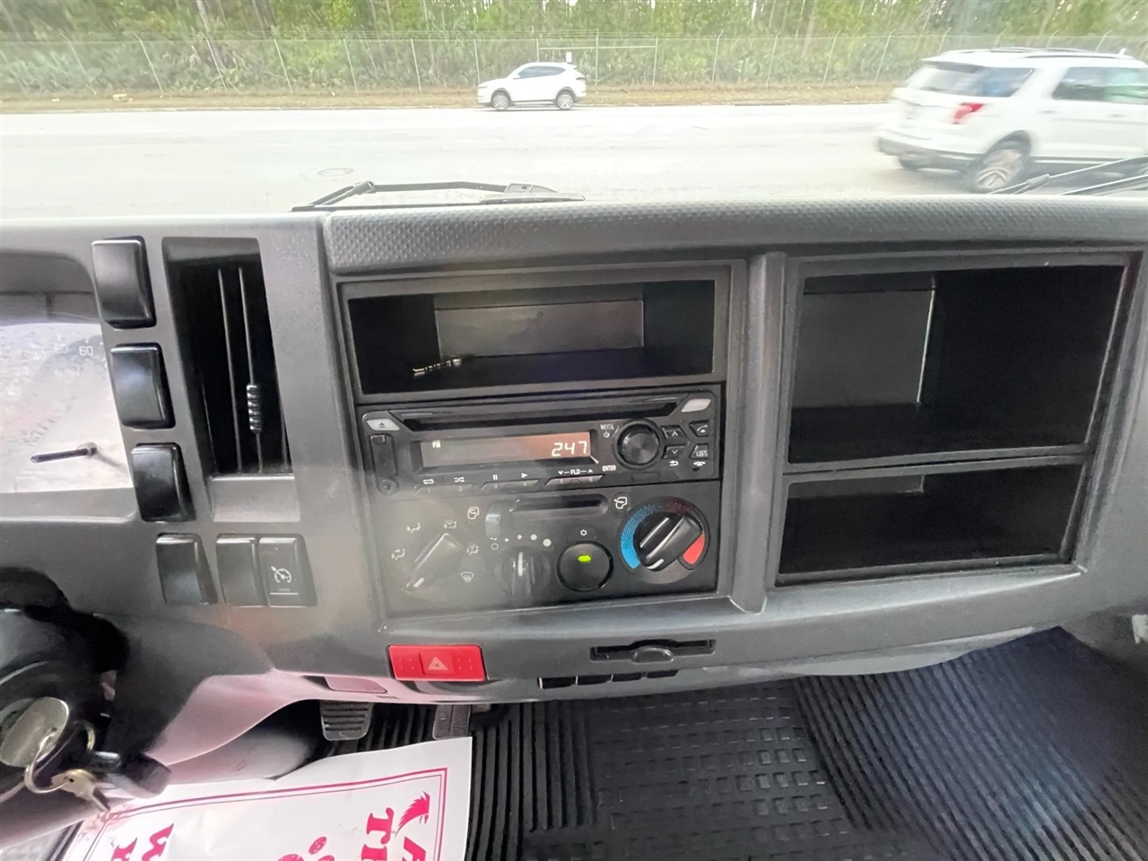 Isuzu NPR  2018