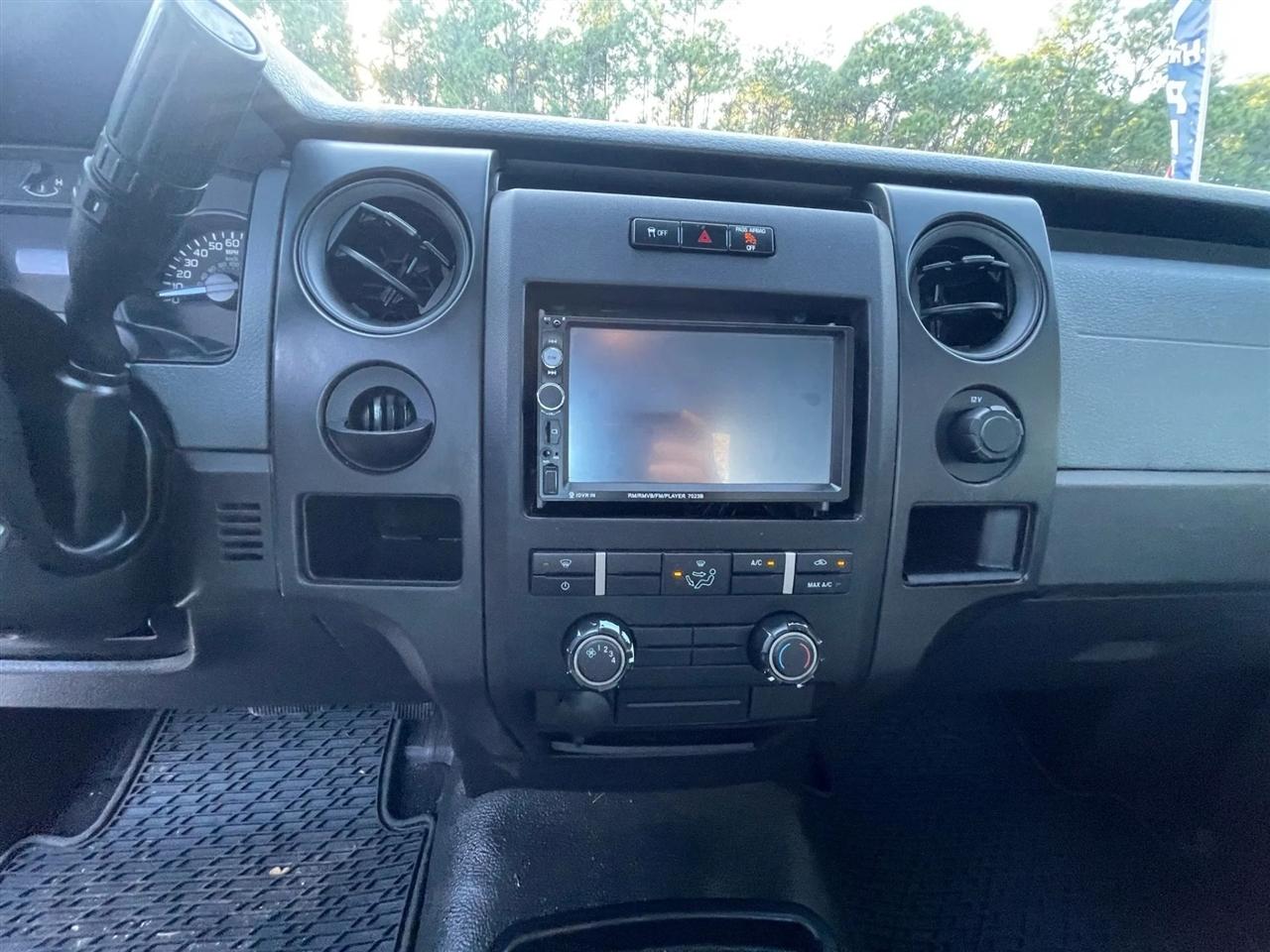 Ford F-150 XL 8-ft. Bed 2WD 2014