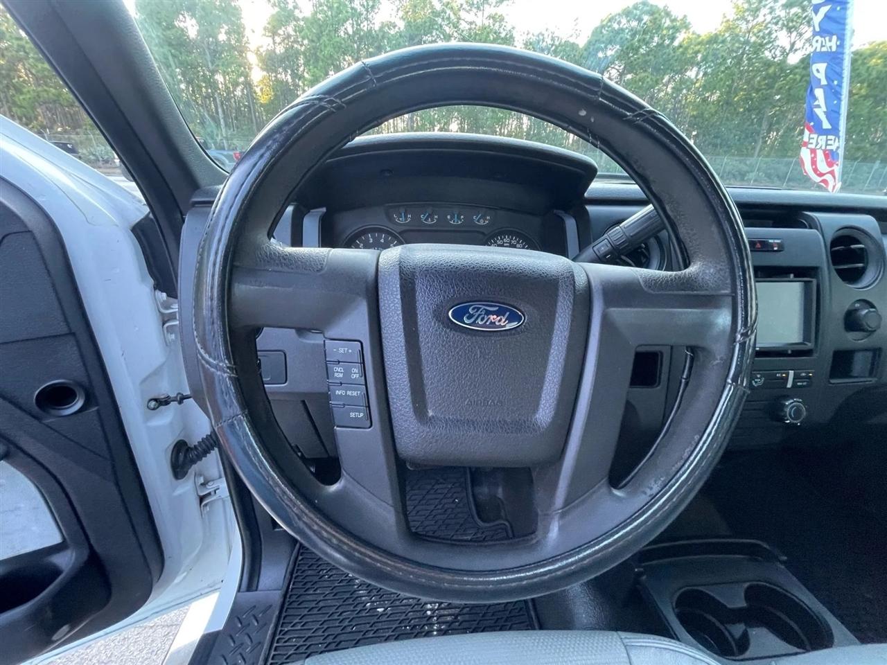 Ford F-150 XL 8-ft. Bed 2WD 2014