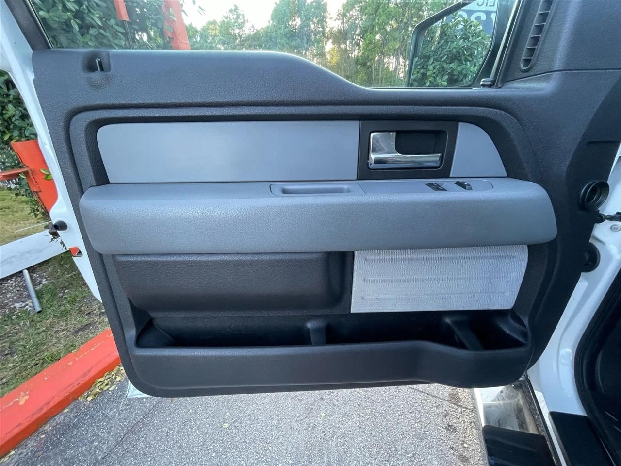 Ford F-150 XL 8-ft. Bed 2WD 2014