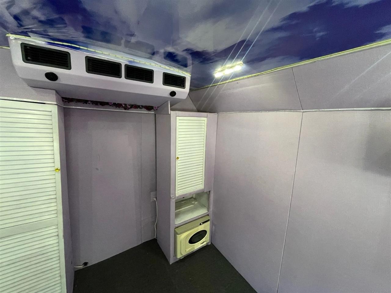 Ford Econoline E350 2011