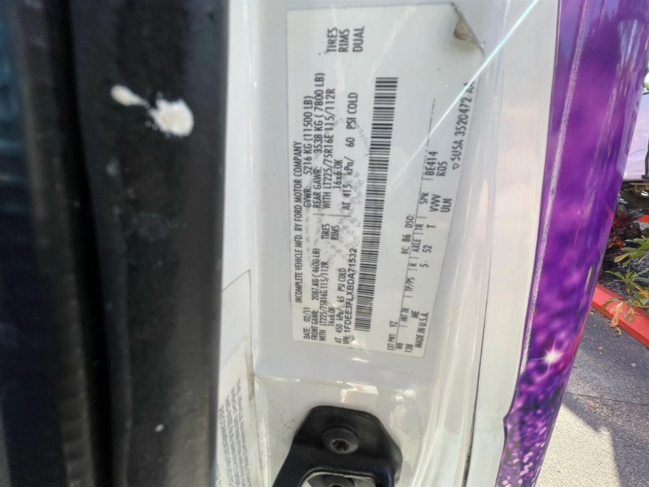 Ford Econoline E350 2011