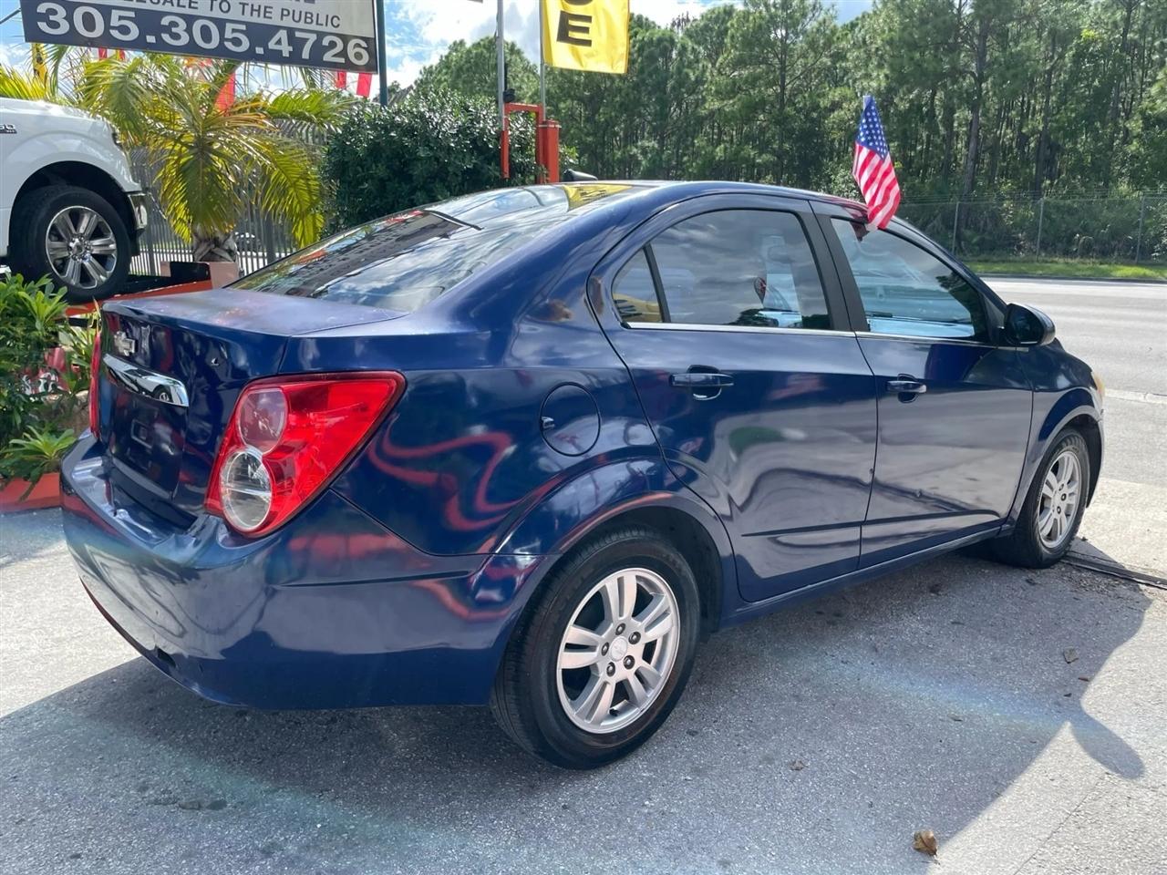 Chevrolet Sonic 2LT Sedan 2012