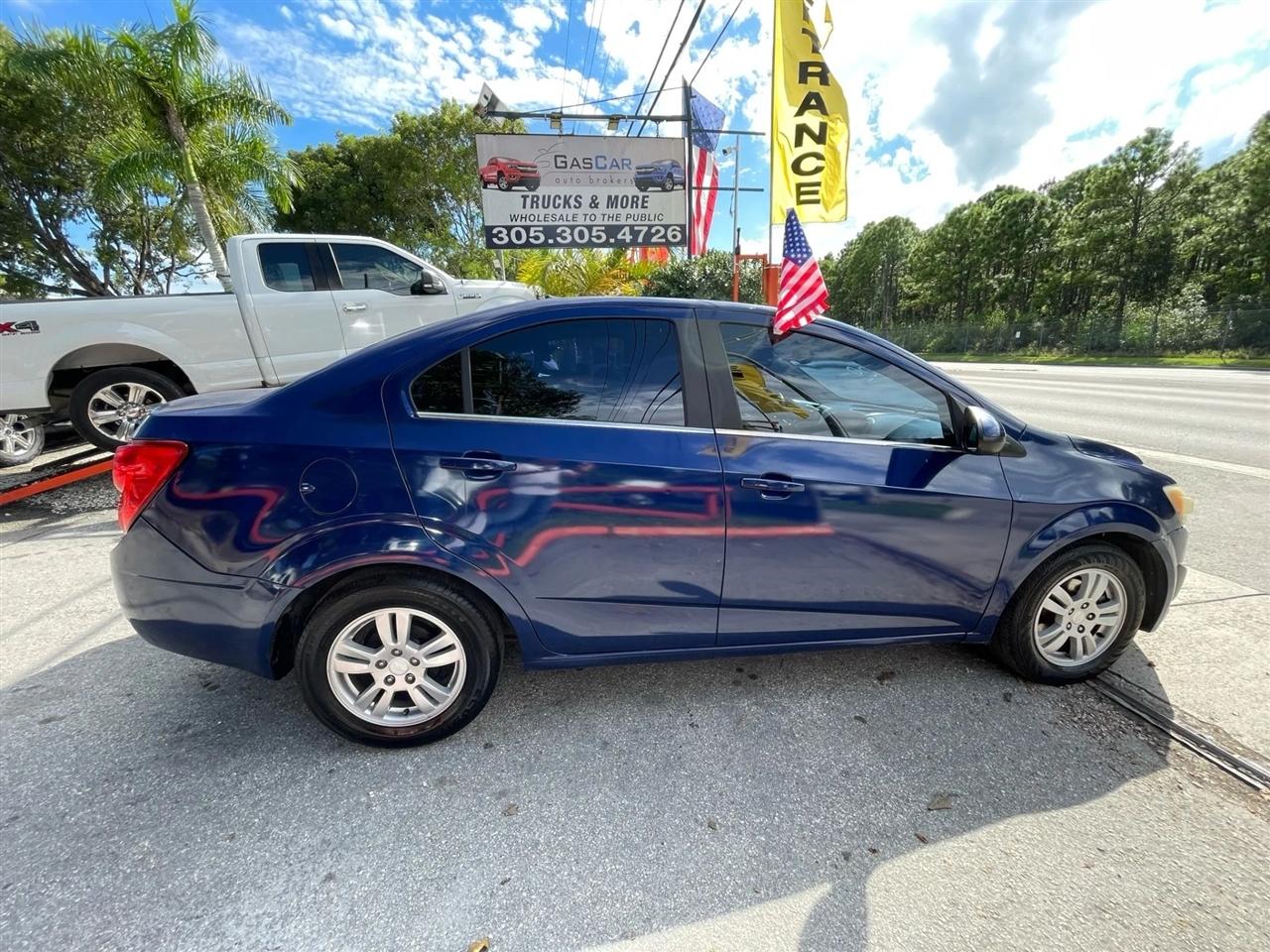 Chevrolet Sonic 2LT Sedan 2012