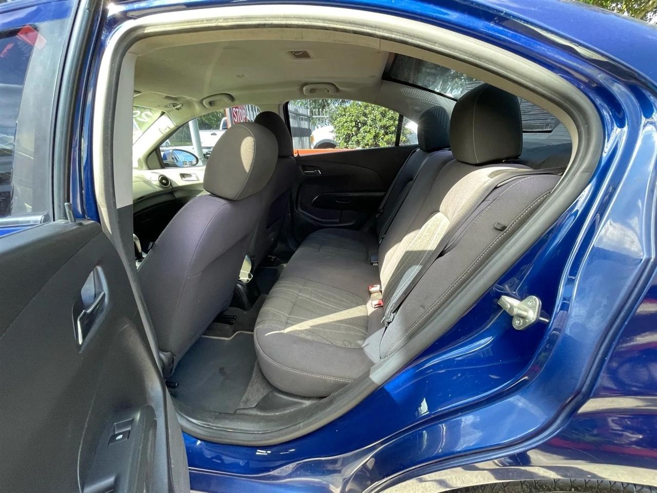 Chevrolet Sonic 2LT Sedan 2012